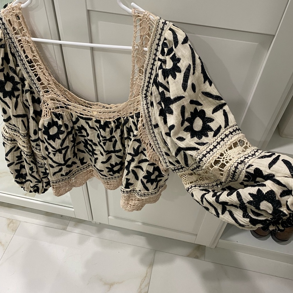 Free People Black and White Embellished Crop Blouse - Picture 3 of 3